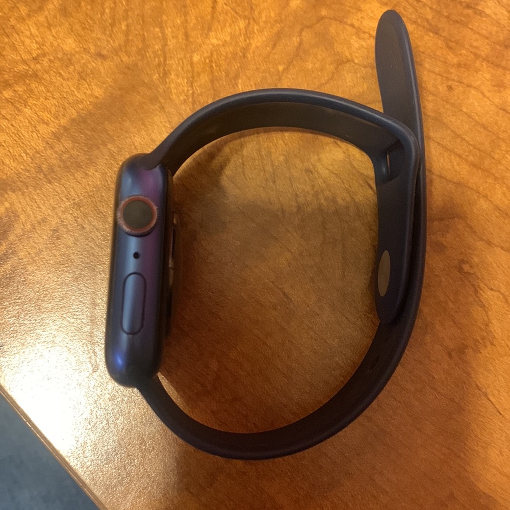 Apple Watch - Picture 3 of 4